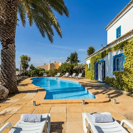 Casa Oeste - Castelo *